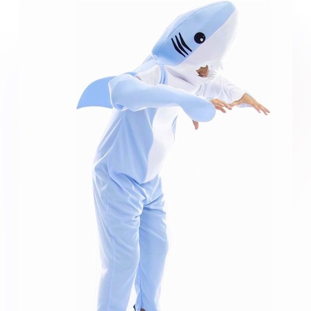 SHARK BLUE AND WHITE KIDS COSTUME SIZE 3-4 🌟NWOT🌟